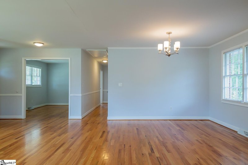 Property image 5 at 302 Farmington Road, Greenville, SC 29605