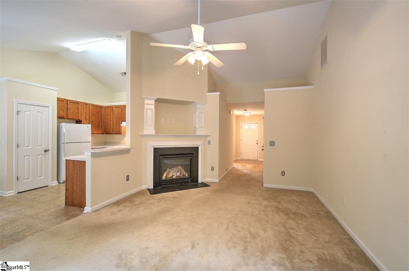 Property image 5 at 112 Stream Crossing Way, Greer, SC 29650