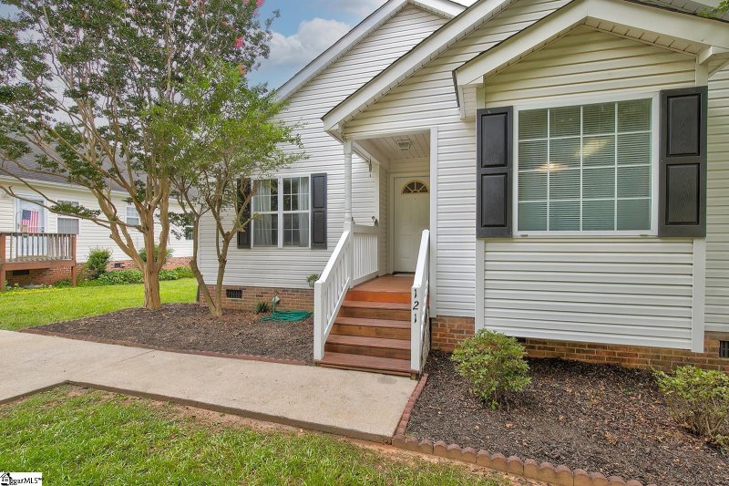 Property image 4 at 121 Sheffield Road, Easley, SC 29642
