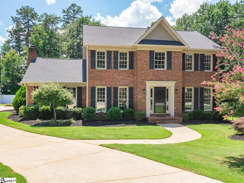 Property image 2 at 1 Bernwood Drive, Taylors, SC 29687