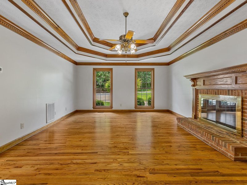 Property image 4 at 1 Bernwood Drive, Taylors, SC 29687