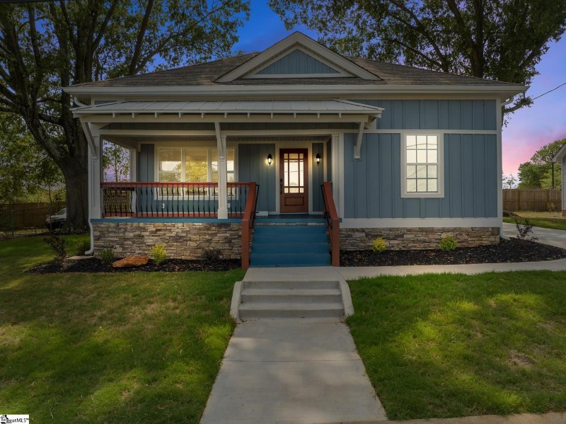 Property image 2 at 115 3rd Street, Greenville, SC 29611