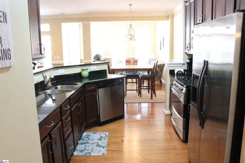 Property image 3 at 322 Majesty Court, Greenville, SC 29615