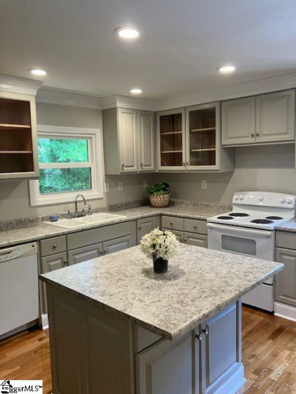 Property image 2 at 57 E Castle Drive, Greenville, SC 29605