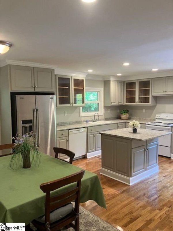 Property image 3 at 57 E Castle Drive, Greenville, SC 29605
