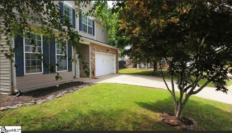 Property image 2 at 443 Hamilton Parkway, Easley, SC 29642