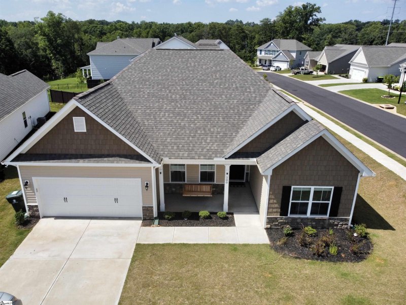 100 Lariat Court
