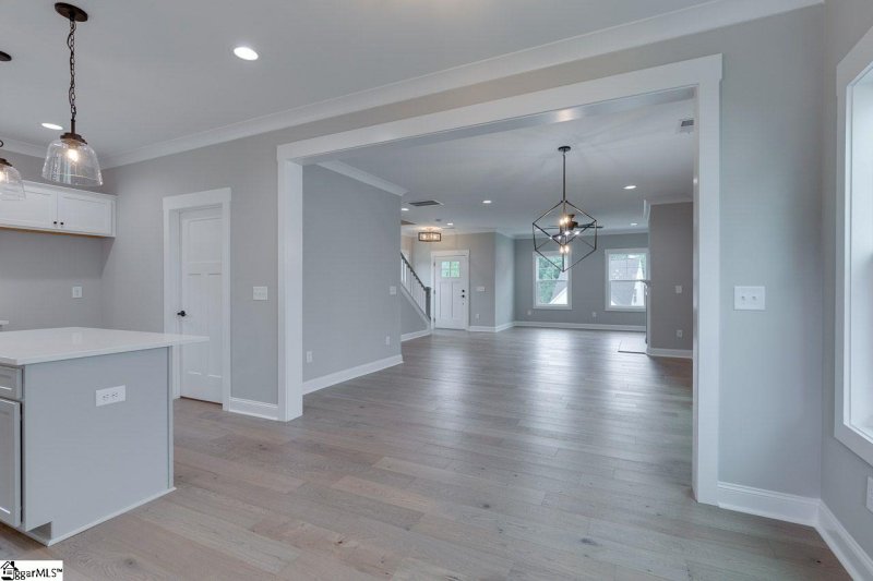 Property image 2 at 3 Logan Knoll Lane, Greenville, SC 29607