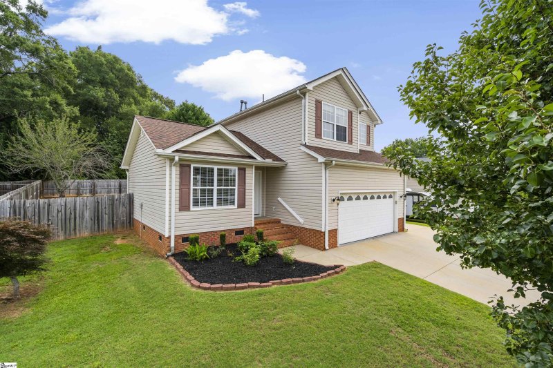 Property image 2 at 102 Allium Way, Taylors, SC 29687