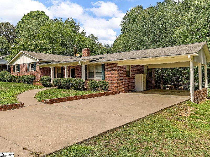 Property image 3 at 311 S Lanford Road, Spartanburg, SC 29306