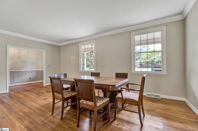 Property image 5 at 300 Beaufort Street, Greenville, SC 29615