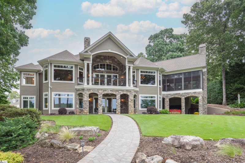 Property image 3 at 145 E Waterford Drive, Seneca, SC 29672