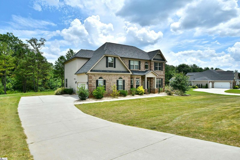 Property image 3 at 107 James Lake Way, Easley, SC 29642