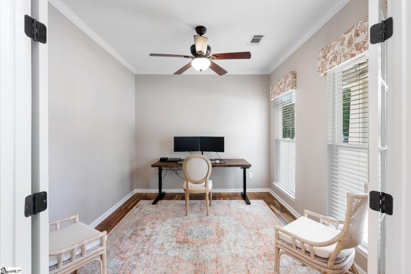 Property image 5 at 6 Roanoke Way, Greenville, SC 29607