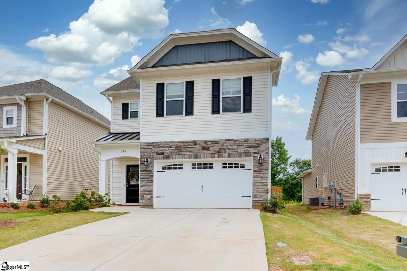Property image 3 at 149 Highland Park Court, Easley, SC 29642