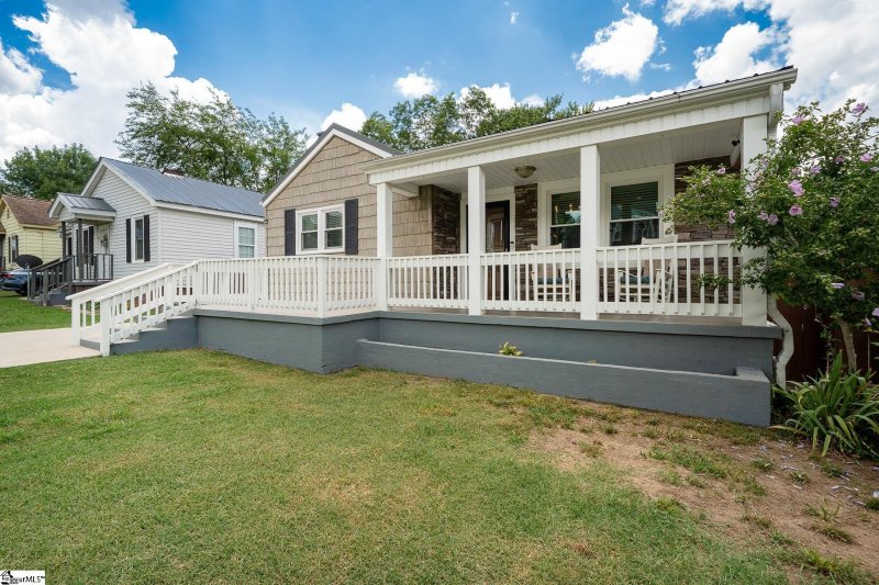 Property image 5 at 25 Ridgeway Avenue, Greenville, SC 29607