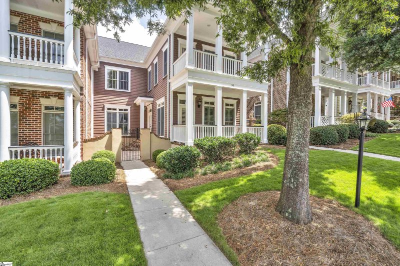 110 Rivoli Lane