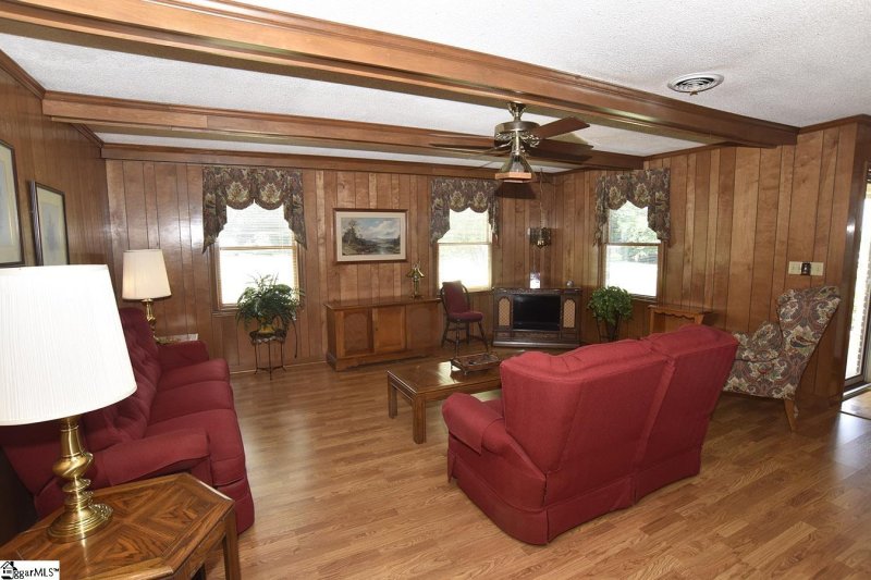 Property image 3 at 204 Vega Lane, Greer, SC 29651