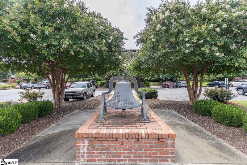 Property image 3 at 300 South Street, Simpsonville, SC 29681