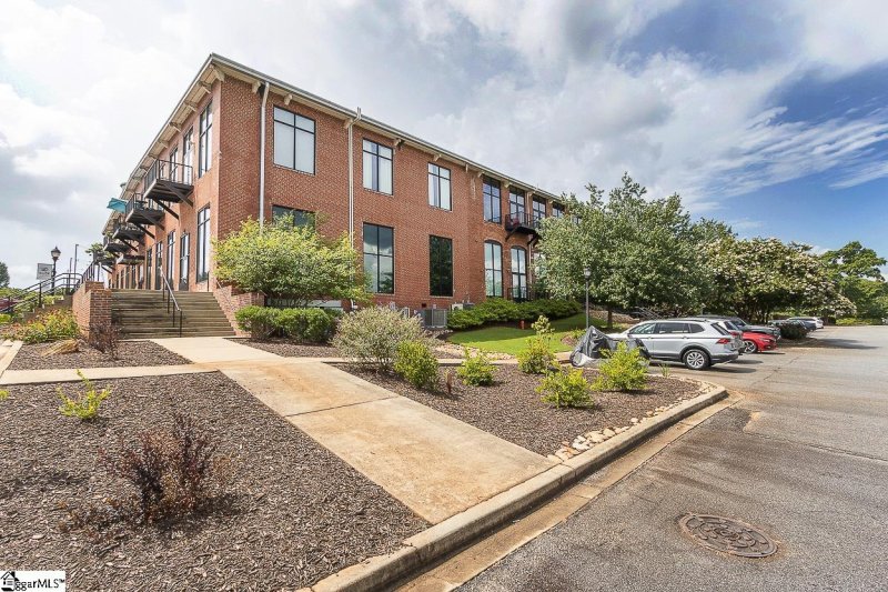 Property image 5 at 300 South Street, Simpsonville, SC 29681