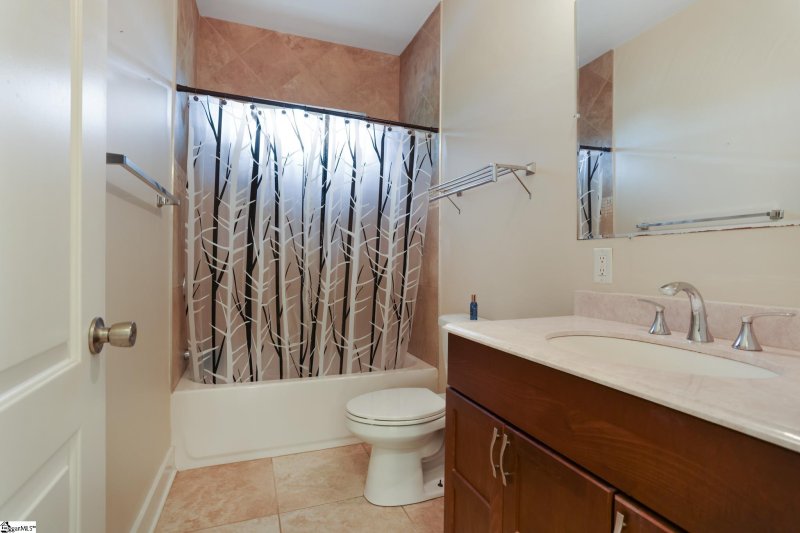 Property image 3 at 242 Hallmark Circle, Easley, SC 29640