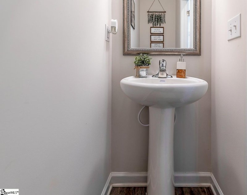 Property image 4 at 113 Highland Park Court, Easley, SC 29642