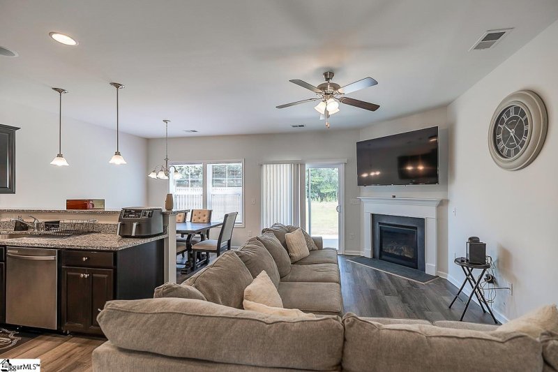 Property image 5 at 113 Highland Park Court, Easley, SC 29642