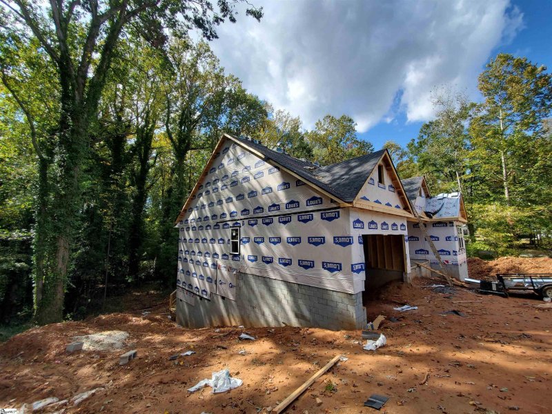 Property image 5 at 676 Perrin Drive, Spartanburg, SC 29307