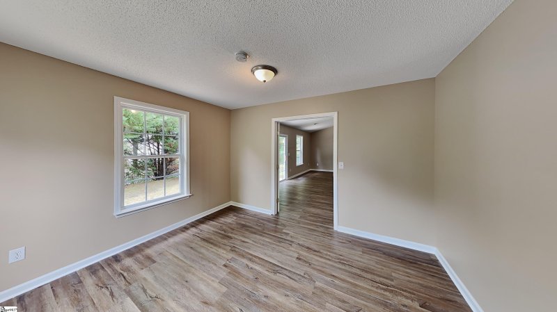 Property image 5 at 33 Seaside Lane, Greer, SC 29650