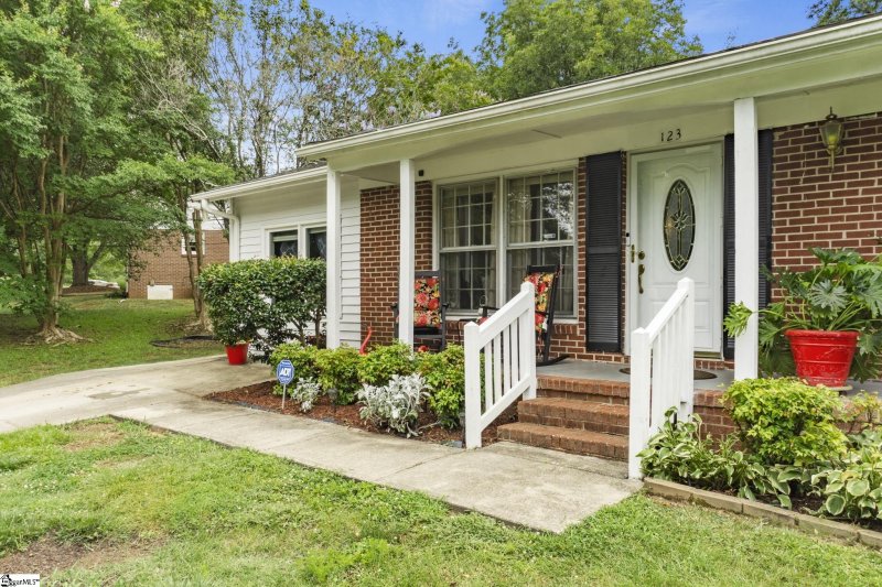 Property image 4 at 123 Swinton Drive, Greenville, SC 29607-5322