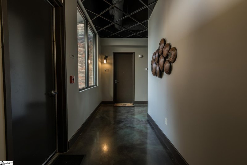 Property image 2 at 500 E McBee Avenue, Greenville, SC 29601