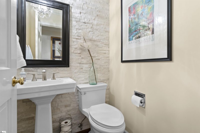 Property image 5 at 6 REDCLIFFE Road, Greenville, SC 29615