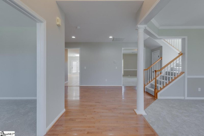 Property image 4 at 205 Wynterhall Drive, Simpsonville, SC 29681