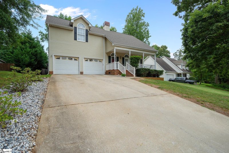 103 Harpers Ferry Court