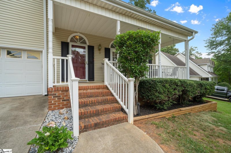 Property image 3 at 103 Harpers Ferry Court, Simpsonville, SC 29681