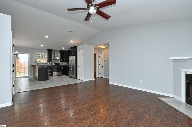 Property image 4 at 204 Yukon Drive, Greenville, SC 29605-6093