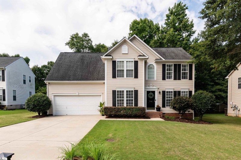 714 Sugar Maple Court