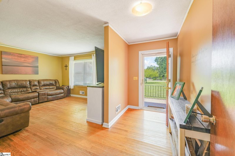 Property image 4 at 501 Drayton Circle, Anderson, SC 29621