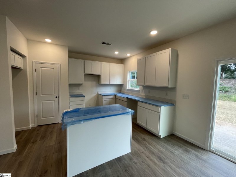 Property image 3 at 739 E Saddletree Drive, Woodruff, SC 29388