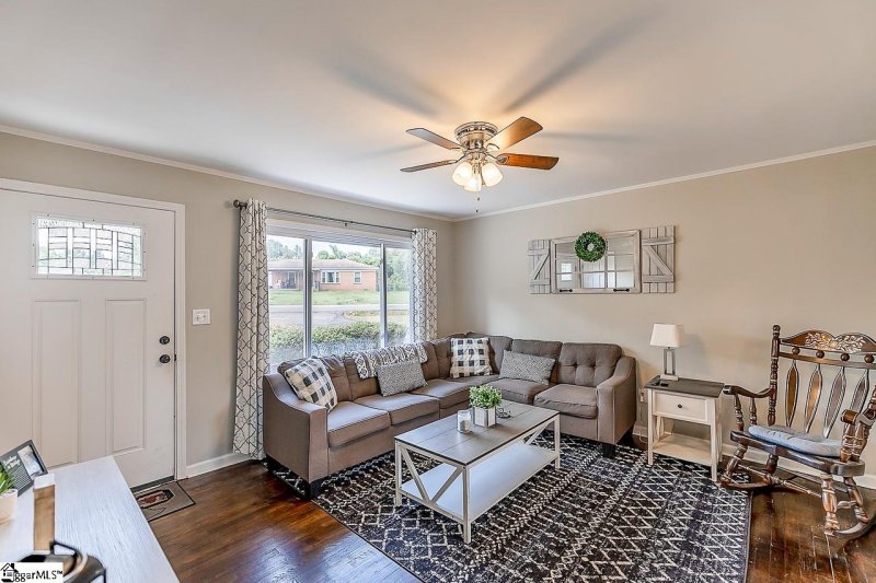 Property image 2 at 113 Roosevelt Drive, Easley, SC 29642