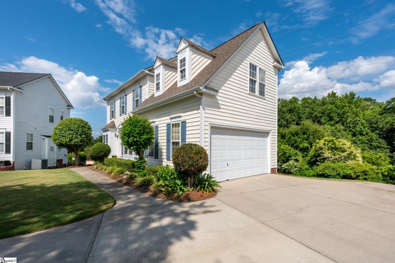 Property image 2 at 5 High Hawk Court, Greenville, SC 29615