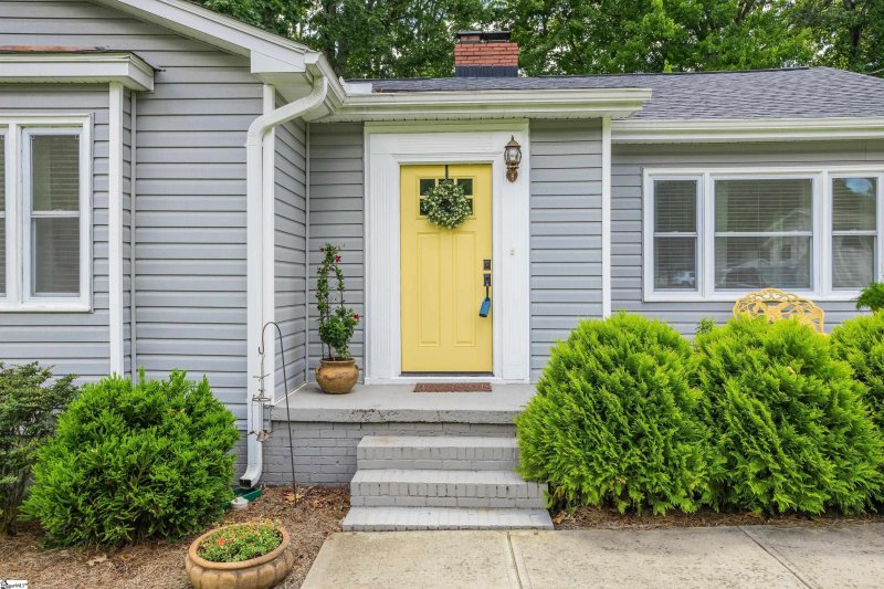 Property image 2 at 200 Cardinal Drive, Taylors, SC 29687