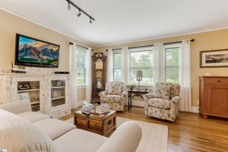 Property image 5 at 200 Cardinal Drive, Taylors, SC 29687