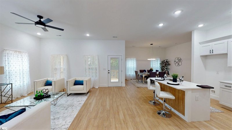 Property image 2 at 216 Shelton Drive, Spartanburg, SC 29307