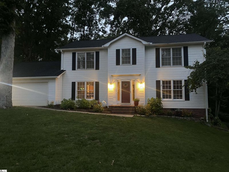 101 E Woodburn Drive