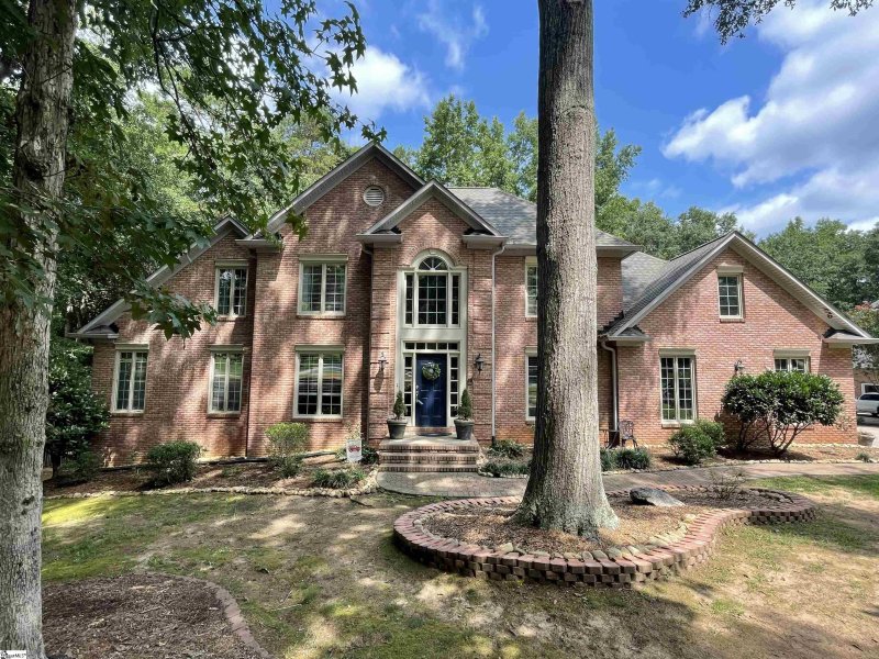 101 Bentcreek Court