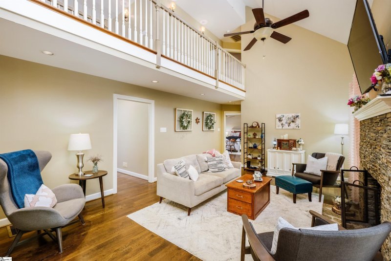 Property image 2 at 101 Bentcreek Court, Easley, SC 29642