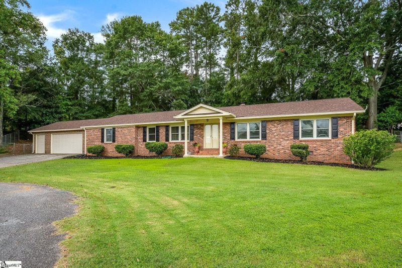 Property image 2 at 104 McGee Court, Anderson, SC 29621