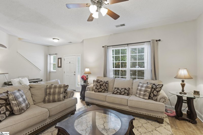 Property image 4 of 505 Laurel Meadows Parkway in Laurel Meadows, Greenville, SC 29607