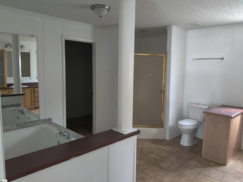 Property image 3 at 206 Walnut Crest Court, Fountain Inn, SC 29644